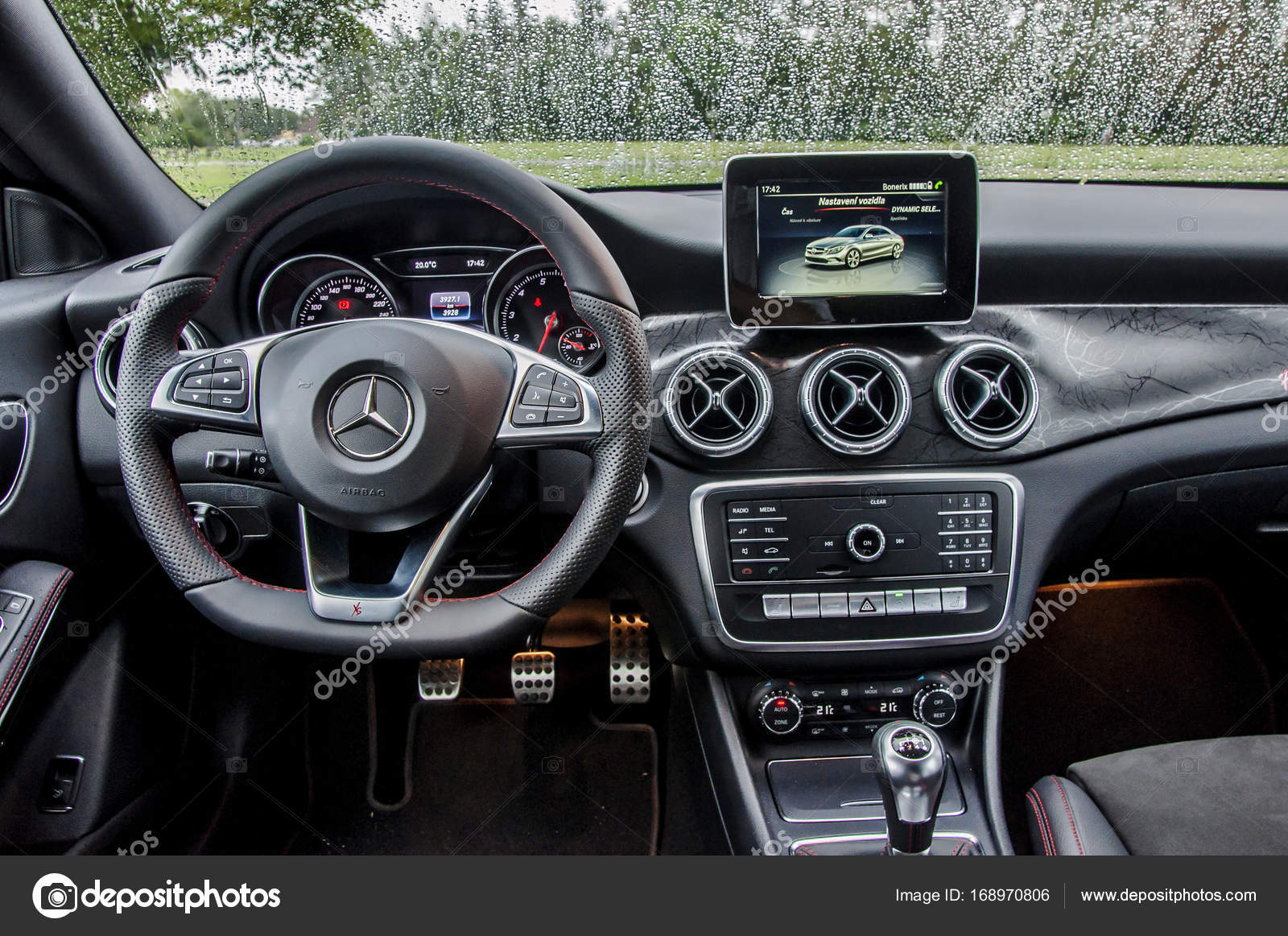 Luxus Autoinnenraum Des Mercedes Benz Redaktionelles
