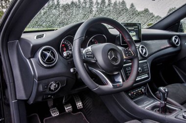 Lüks araba iç Mercedes Benz