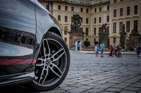 Крупним планом Mercedes Benz Cla — стокове фото