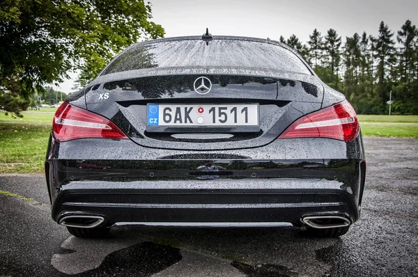 Närbild av Mercedes Benz Cla — Stockfoto