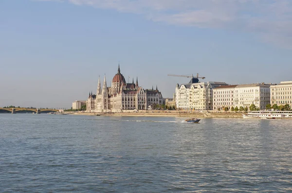Budapest in daylight — Stock Photo, Image