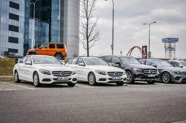 Prague República Checa 2018 Novos Carros Luxo Mercedes Benz Estacionamento — Fotografia de Stock