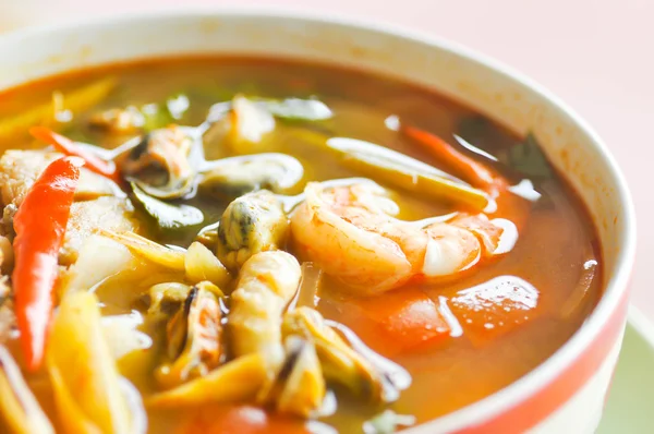 Tom-yam-kung,spicy soup or thai soup — Stock Photo, Image