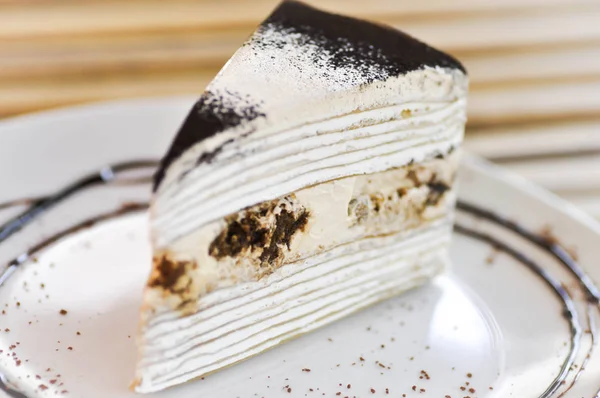 Naleśnikowy tort tiramisu — Zdjęcie stockowe