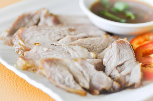 Potongan daging babi atau daging babi panggang (makanan Thailand ) — Stok Foto