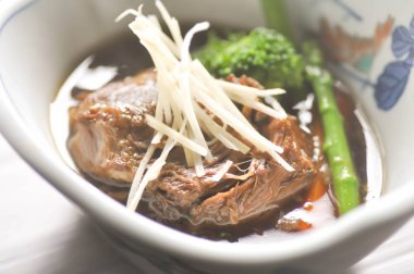 sebze ile haşlanmış sığır eti