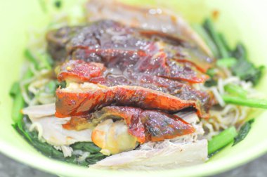 Chinese noodle with roast duck