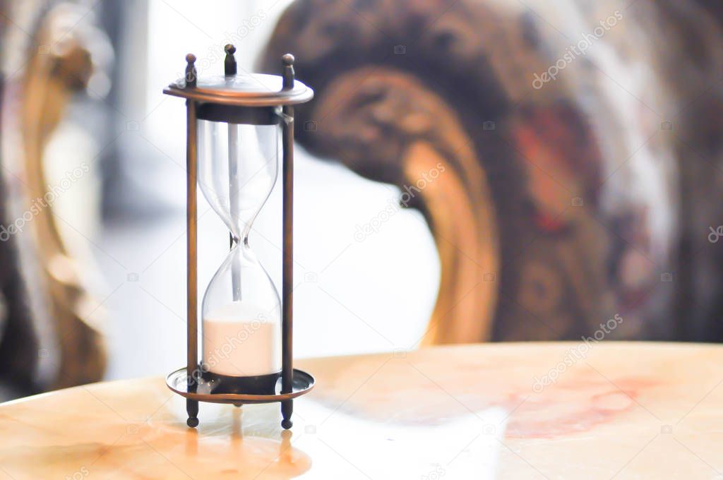 sandglass or hourglass 