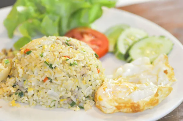 Stir fried rice with fried egg — Stock Photo, Image