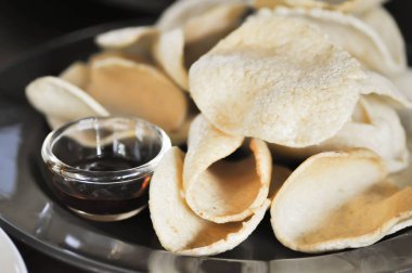 gevrek pirinç veya Tay Aperatif