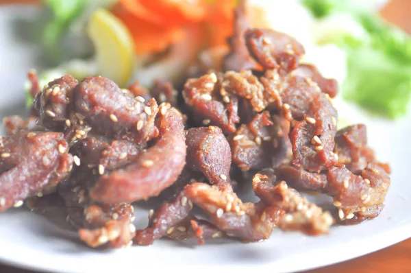 Kızarmış domuz eti veya derin kızarmış domuz 