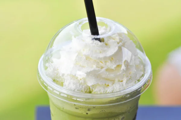 yeşil çay veya yeşil çay frappuccino