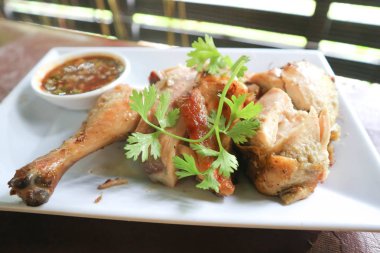 ızgara tavuk veya kavrulmuş tavuk