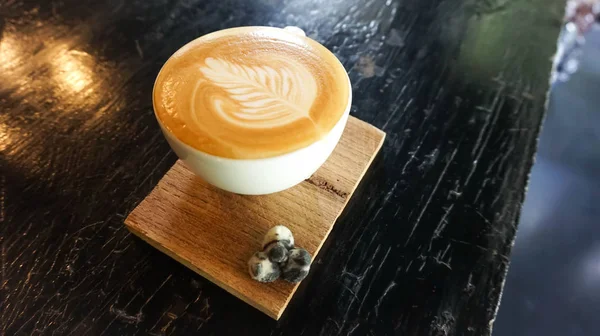 Latte καφέ ή ζεστό καφέ — Φωτογραφία Αρχείου
