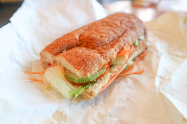 Jambonlu sandviç veya baget sandviç