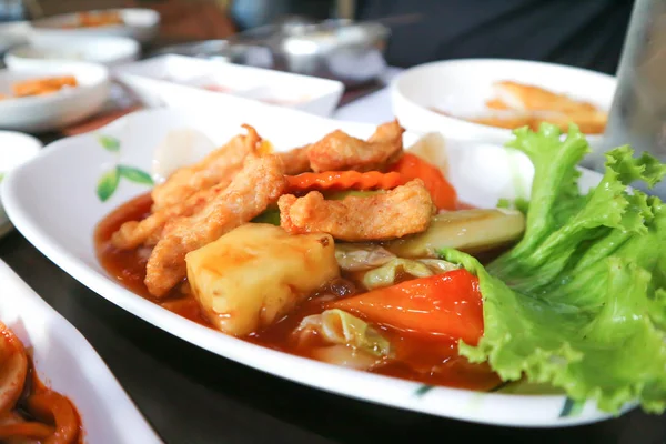 Aduk sayuran goreng dalam gaya Korea — Stok Foto