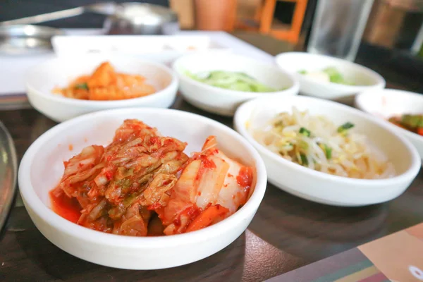 Китайский капустный салат или корейский салат — стоковое фото