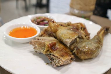 dalış yaparak ızgara tavuk 