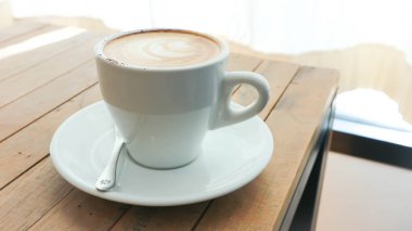 sıcak kakao veya sıcak kahve 