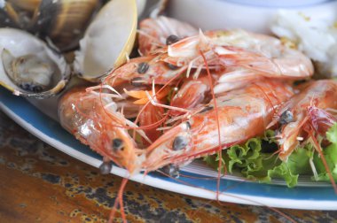 buğulanmış karides