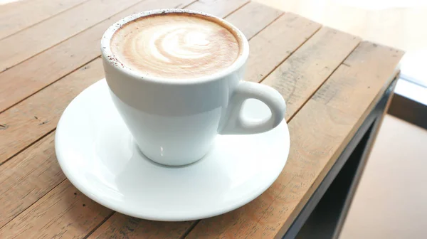 Gorąca kawa lub cappuccino gorącą — Zdjęcie stockowe