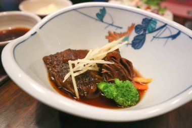 sığır eti güveç sebze ile