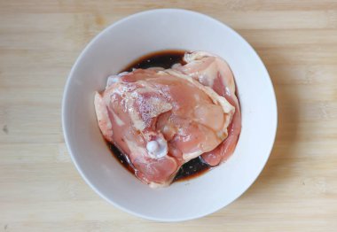 çiğ tavuk veya Maya tavuk