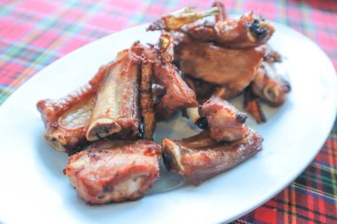 Kızarmış domuz eti veya domuz kaburga veya kızarmış domuz kaburga
