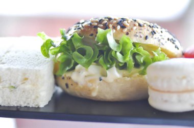 hamburger ya da peynirli burger