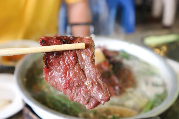 Carne a la parrilla o carne asada —  Fotos de Stock