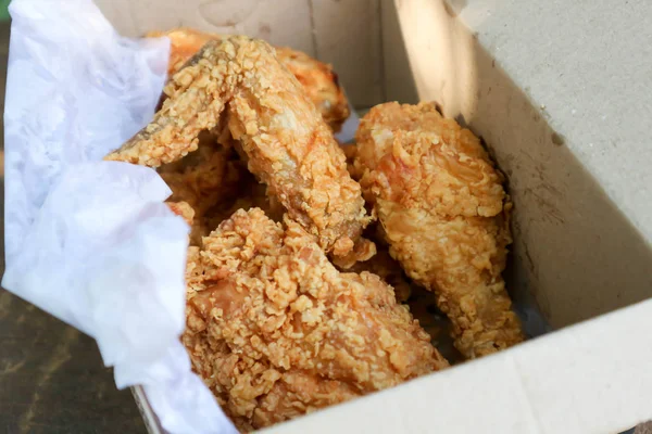 Pollo fritto, pollo fritto in profondità — Foto Stock