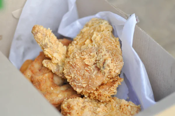 Fried chicken, deep fried chicken — Stock Photo, Image