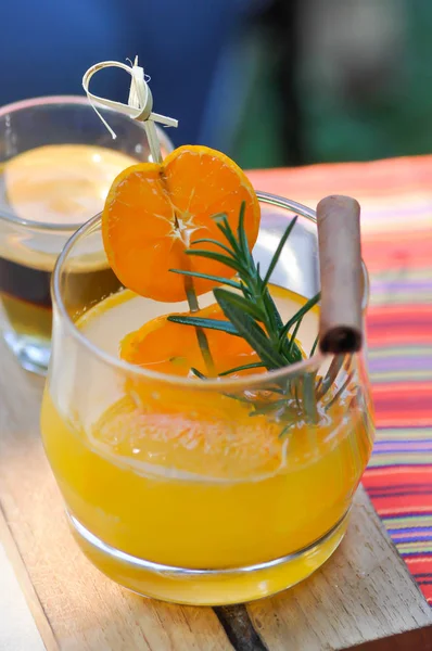 Gyümölcslé, narancslé és eszpresszó — Stock Fotó