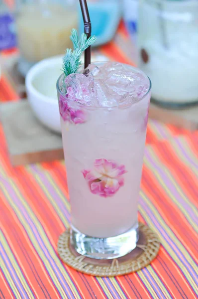 Rose tea, rose juice or rose lemonade — Stock Photo, Image