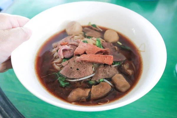 中華麺または牛肉麺 — ストック写真