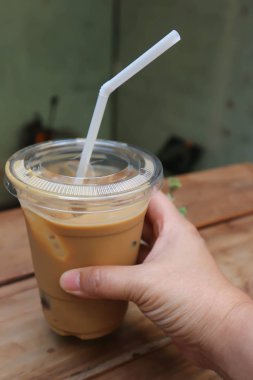 buzlu kahve veya buzlu kapuçino