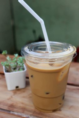 buzlu kahve veya buzlu kapuçino