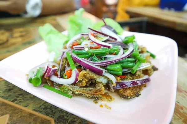 Gebratener Fischsalat Würziger Salat Thailändischem Essen — Stockfoto