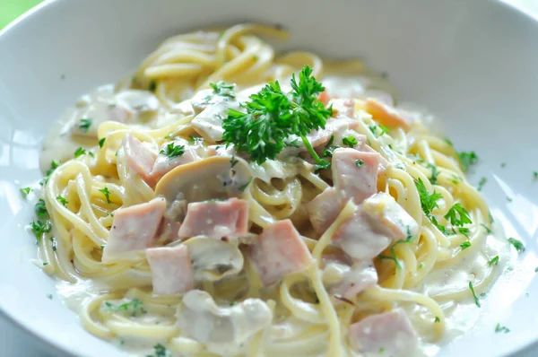 Pasta Carbonara Spaghetti Ham Mushroom Dish — Stock Photo, Image