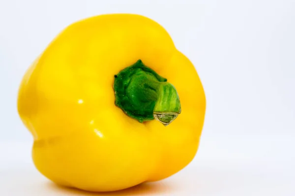 Paprika Gialla Fondo Bianco Isolato Pepe Giallo — Foto Stock