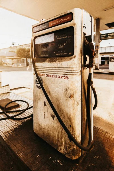 vintage car in the desert station