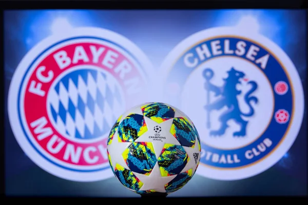 MUNICH, ALEMANHA, DEZEMBRO. 16 anos. 2019: Bayern M =nchen (GER) vs Chelsea London (ENG). UEFA Champions League 2020, Round of 16 UCL football, Knockout stage, playoff, Official Adidas soccer ball 2020 . — Fotografia de Stock