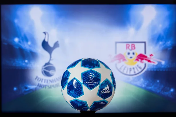 LONDRES, IRLANDA, DEZEMBRO. 16 anos. 2019: Tottenham Hotspur (ENG) vs RB Leipzig (GER). UEFA Champions League 2020, Round of 16 UCL football, Knockout stage, playoff, Official Adidas soccer ball 2020 . — Fotografia de Stock