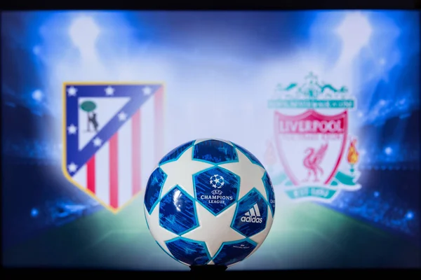 MADRID, Espanha, Dezembro. 16 anos. 2019: Atlético Madrid (ESP) vs Liverpool (ENG). UEFA Champions League 2020, Round of 16 UCL football, Knockout stage, playoff, Official Adidas soccer ball 2020 . — Fotografia de Stock