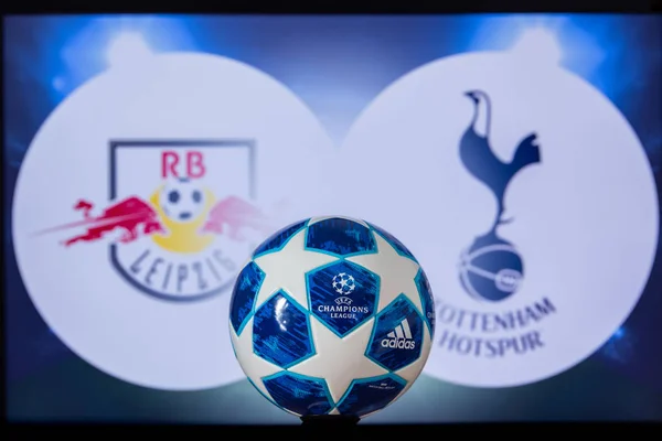 LEIPZIM, ALEMANHA, DEZEMBRO. 16 anos. 2019: RB Leipzig (GER) vs Tottenham Hotspur (ENG). UEFA Champions League 2020, Round of 16 UCL football, Knockout stage, playoff, Official Adidas soccer ball 2020 . — Fotografia de Stock