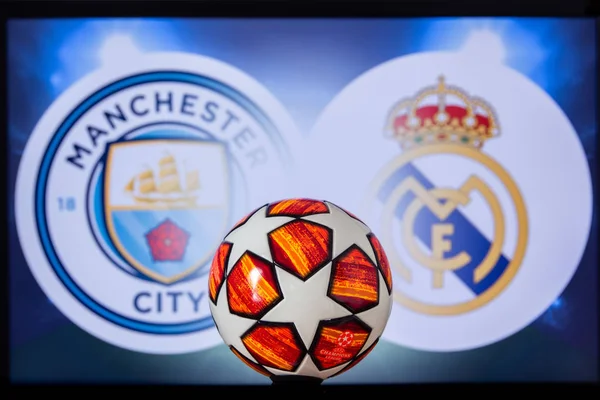 MANCHESTER, ENGLAND, DEZEMBRO. 16 anos. 2019: Manchester City (ENG) vs Real Madrid (ESP). UEFA Champions League 2020, Round of 16 UCL football, Knockout stage, playoff, Official Adidas soccer ball 2020 . — Fotografia de Stock