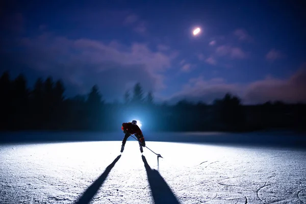 Hockey gioco illustrazione foto, silhouette del giocatore, modificare lo spazio . — Foto Stock