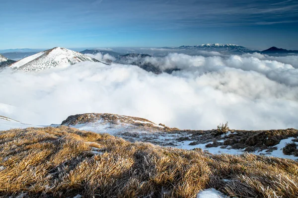 Edge of the mountains Velka Fatra in Slovakia. Winter landscape — 스톡 사진