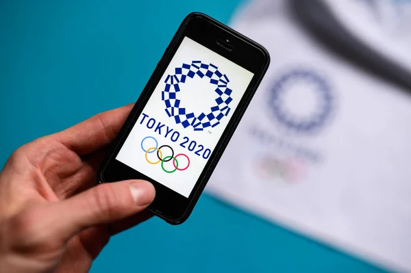 Tokio, Japan, januari. 20. 2020: Olympic Game in Mobile, Tokio 2020 toepassing, concept foto — Stockfoto