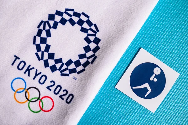 東京、日本、 1月。20歳2020年:夏のオリンピックのための重量挙げピクトグラム｜東京2020 — ストック写真